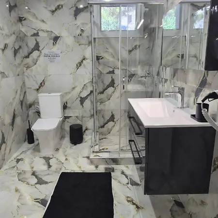 Cine Kalamitsa 아파트 카발라