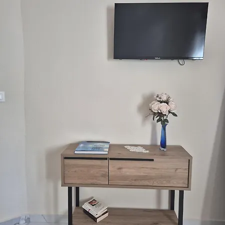 Cine Kalamitsa شقة